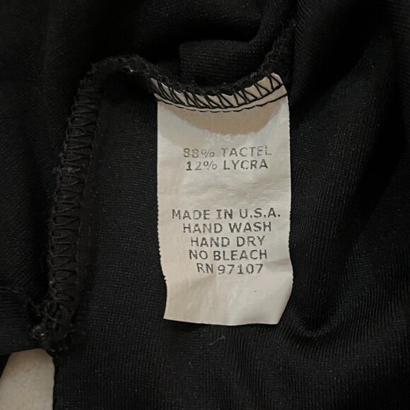 A'nue Ligne Small Sleeveless Black Blouse - Picture 5 of 5